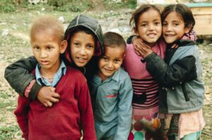 Photo Problem Statement: "Lack of access to education" Image: "Children studying"
