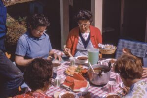 Photo Women weaving