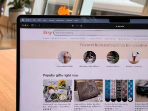 Photo E-Commerce Platforms