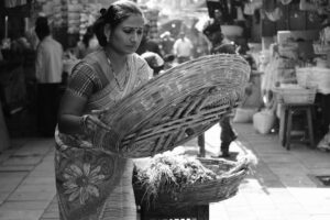 Photo Women weaving